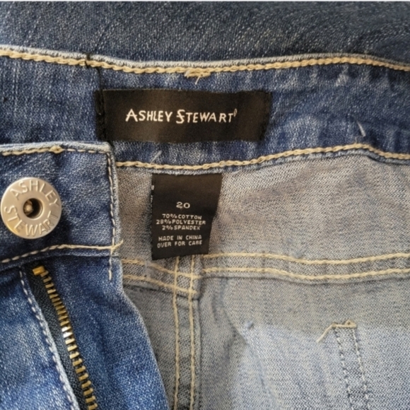 Ashley Stewart Graffiti Paint Distressed Denim Jeans sz 20 - Picture 4 of 4